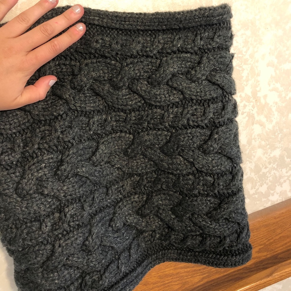 Scarf - Picture 2 of 2